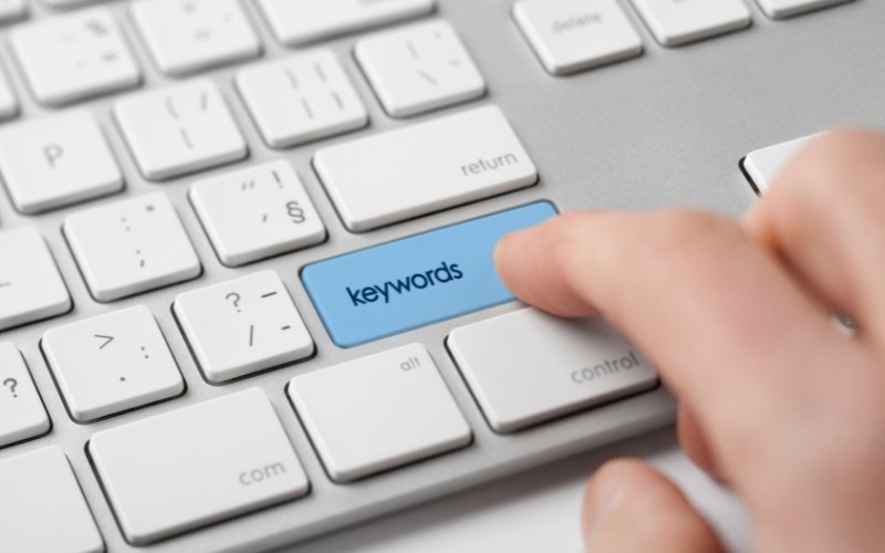 How to Find and Use Long-Tail Keywords Effectively