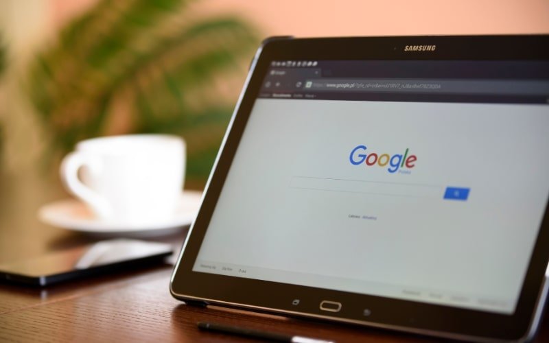 Which Is Better for Small Businesses SEO or Paid Advertising